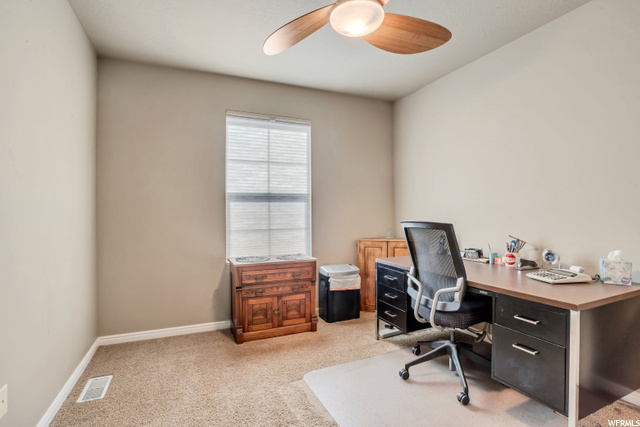 Upper bedroom/office