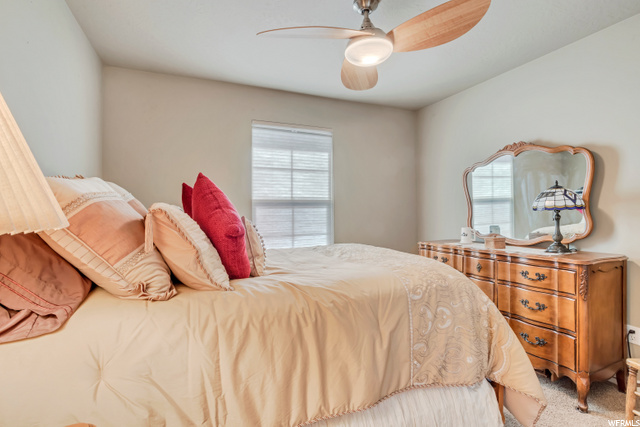 Upper guest bedroom