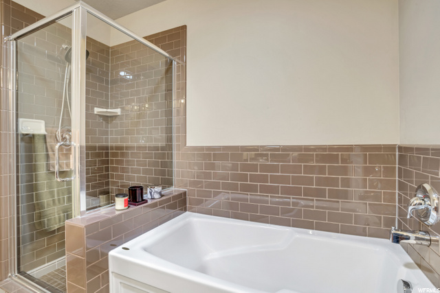 Primary suite bath