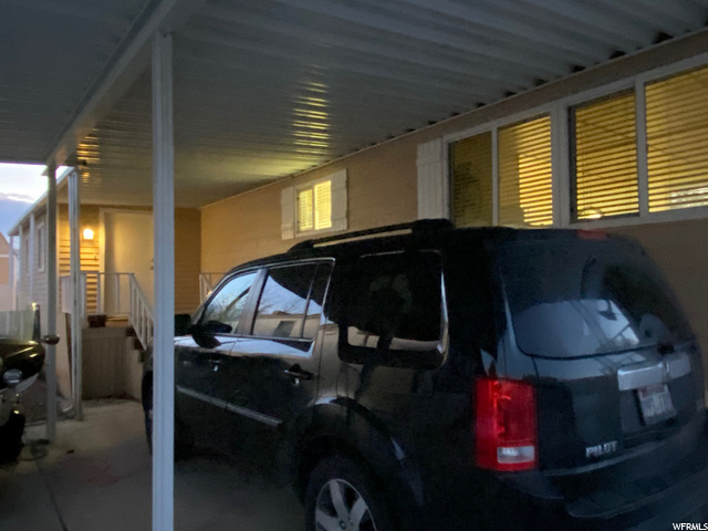 CARPORT