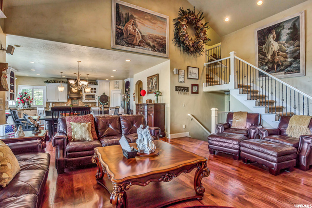 Spacious Great Room