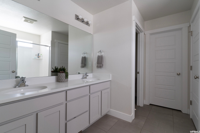 Primary En Suite