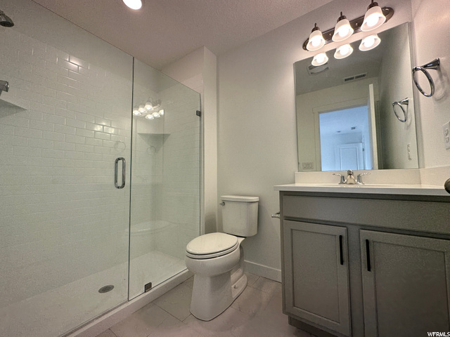 Owner's Bathroom