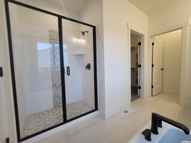 Owner's Ensuite Bathroom