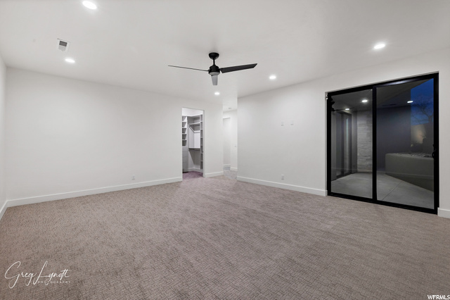 Large downstairs bedroom/ bunk room