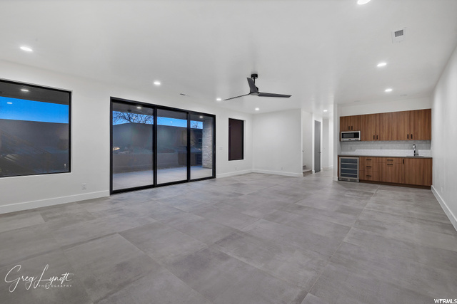 Downstairs Kitchenette