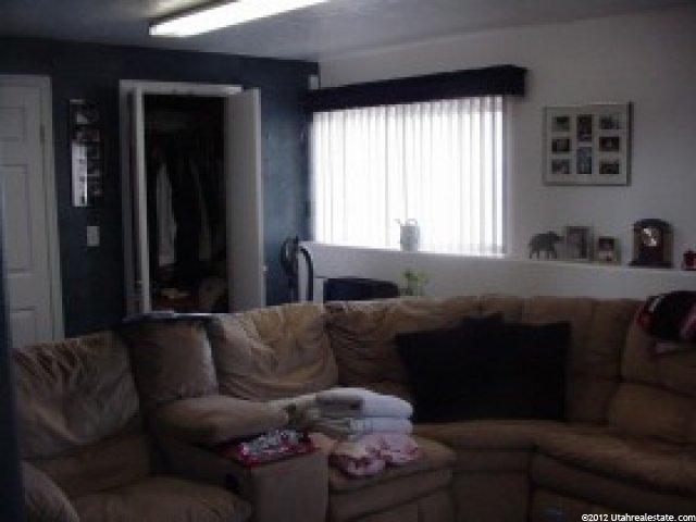 200 Meadow View Dr, Ogden, UT 84404 — photo 5