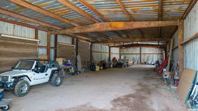 Gigantic Workshop