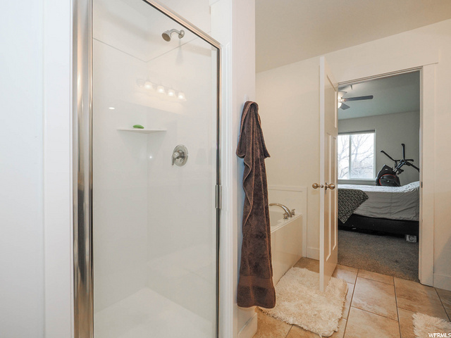 Separate shower