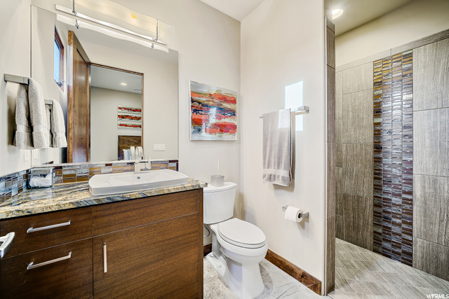 Third bedroom bath
