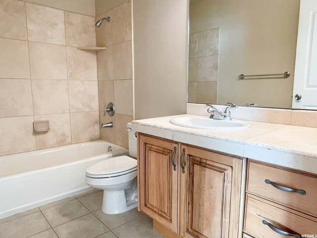 Upstairs Bathroom