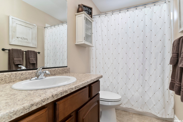 Upstairs full bath 2