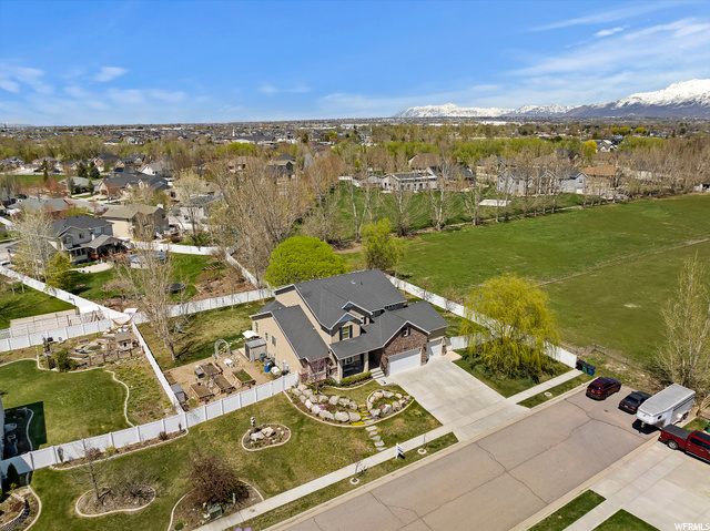 Huge lot at end of cul-de-sac.