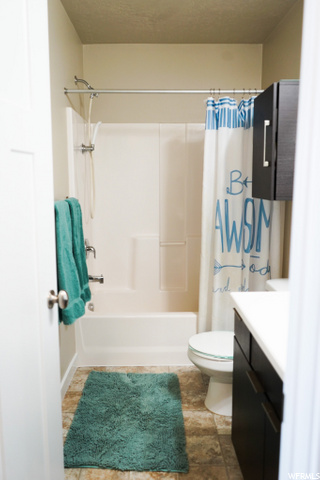 Upstairs Guest Bathroom