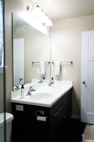 Owner Bath Double Sinks