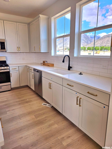 Large Open Kitchen