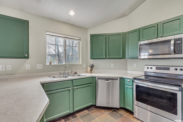 1450 W BRUNELLO DR, Bluffdale UT 84065