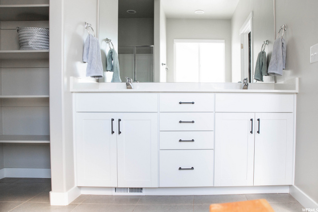 Double sink