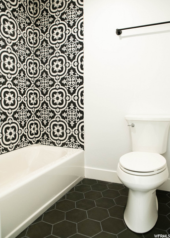 Tub/shower combo