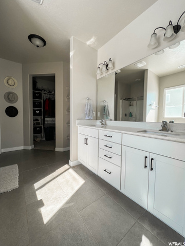Owners bathroom