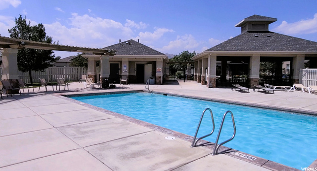 HOA Pool