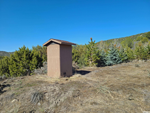 view of outdoor structure