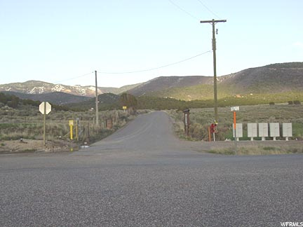 view of street featuring a mountain view