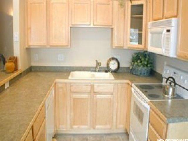 4433 S 1025 E #A, Holladay, UT 84124 — photo 2