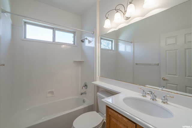 2nd Bathroom