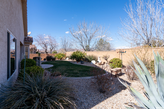 Fully Fenced Back Yard