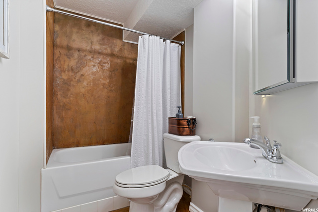 Basement Full Bathroom