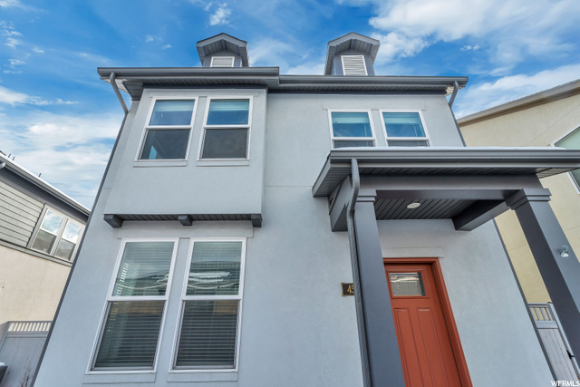 4568 W HARVEST SUN LN, South Jordan UT 84009