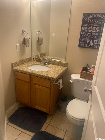 Upstairs guest bathroom