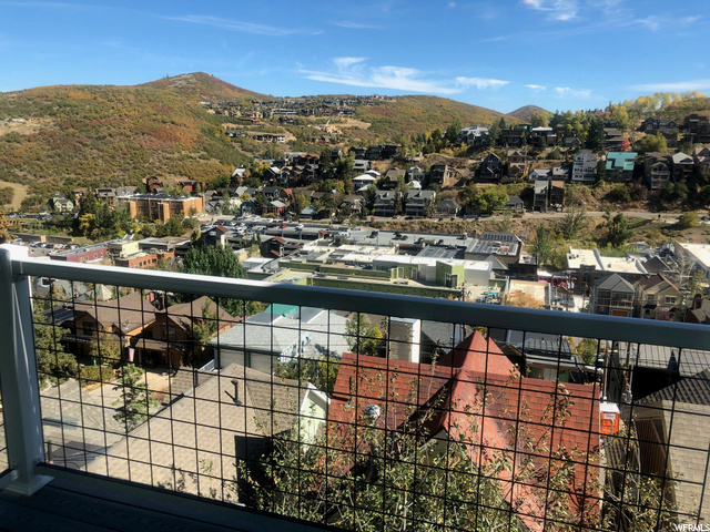 314 Balcony