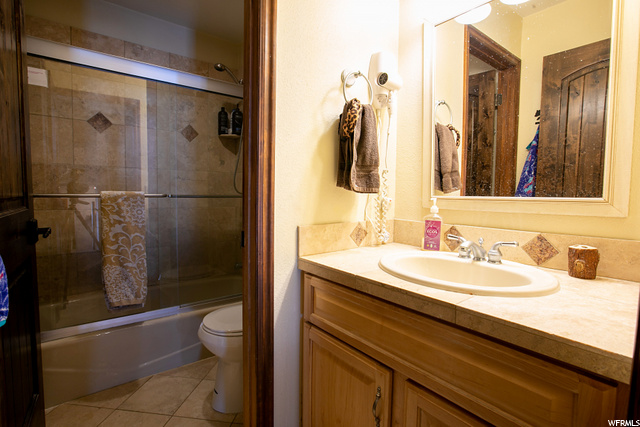 312 Guest Bath