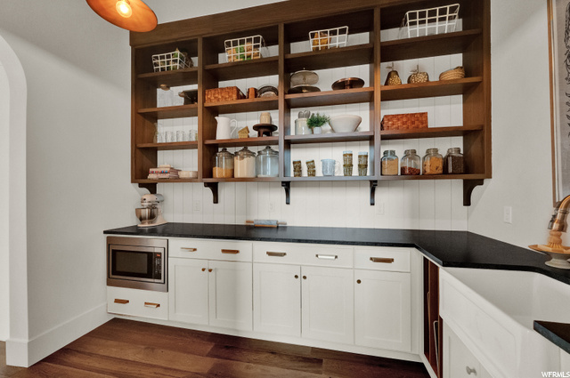 Butlers Pantry