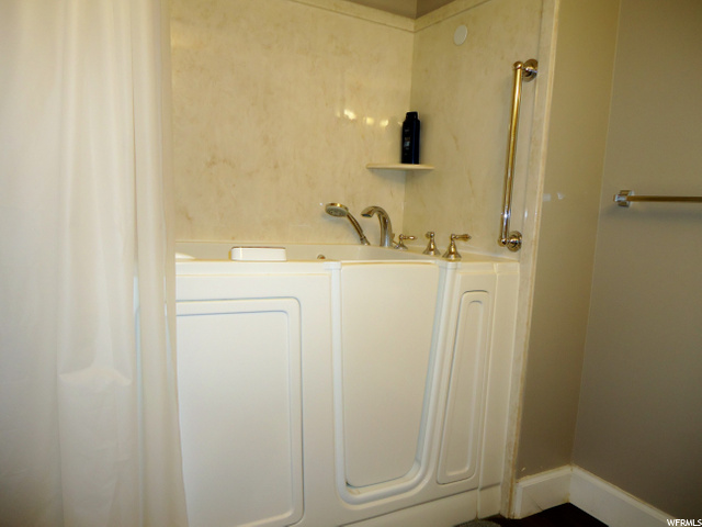 Walk-in tub on main floor
