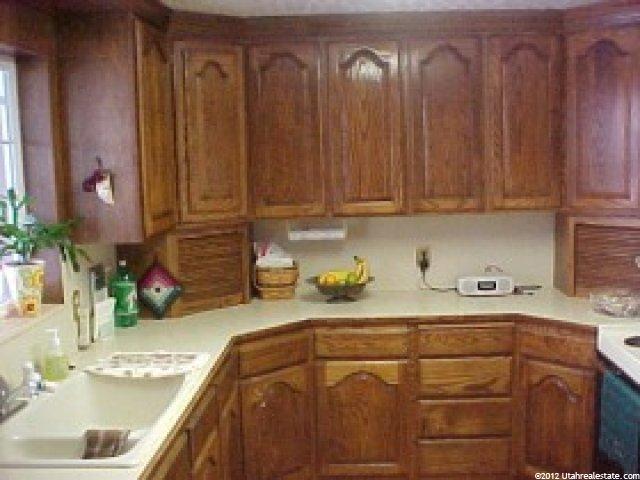 1047 Sunview Cir, Ogden, UT 84404 — photo 6
