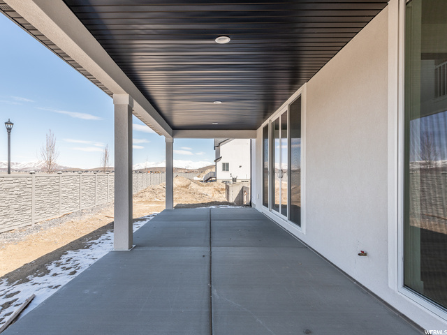 Full Covered Back Patio
