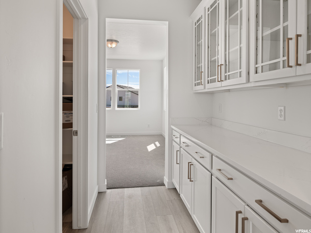 Butler's Pantry w/Glass Front Cabinets