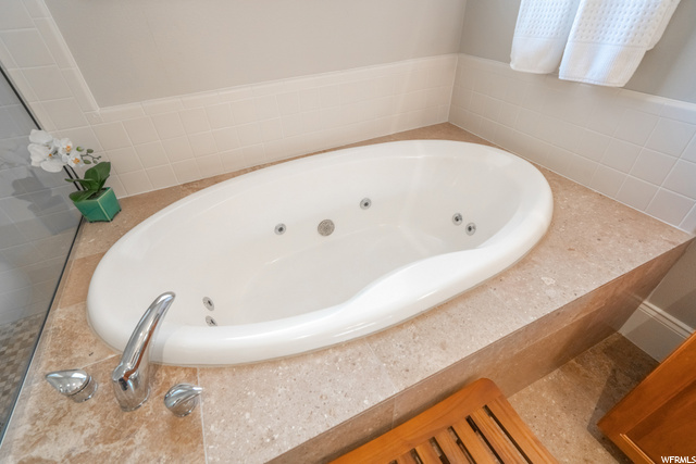 Jetted Tub