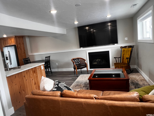Apartment Family Room