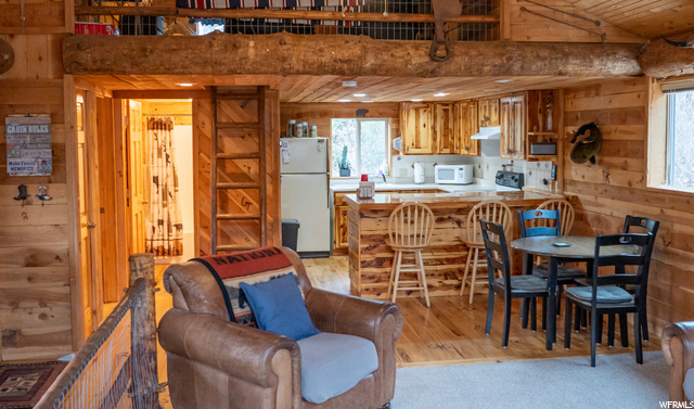 2nd floor main living / Kitchen