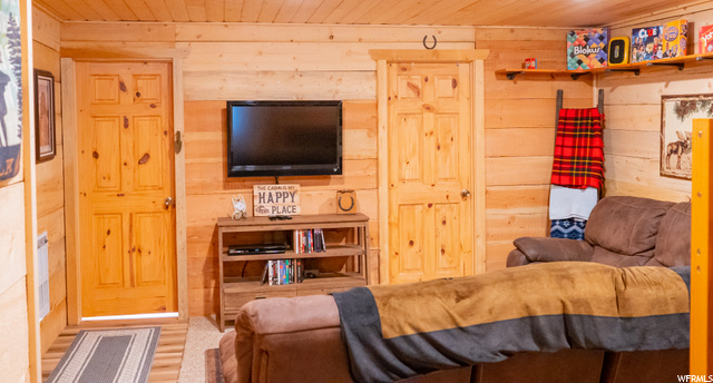 1st floor living room