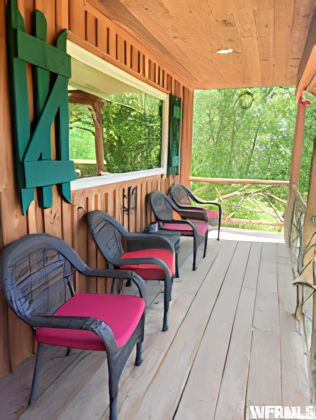 2nd floor porch