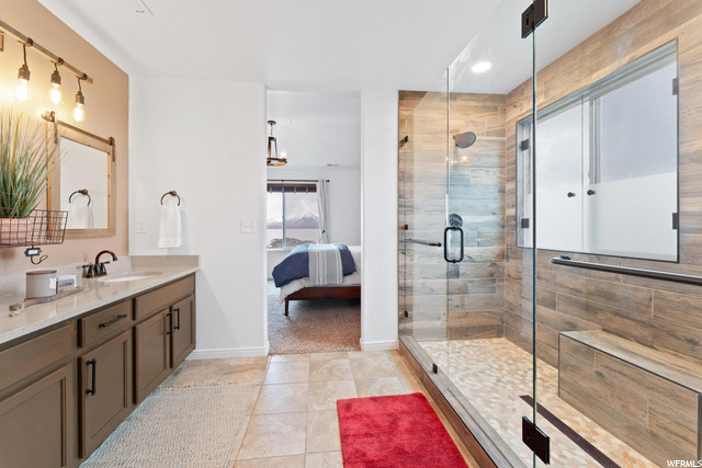 Owner's Suite Bathroom