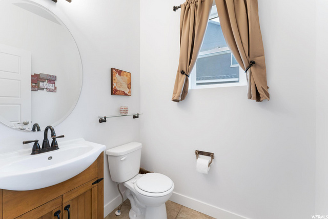 Main Floor Powder Room