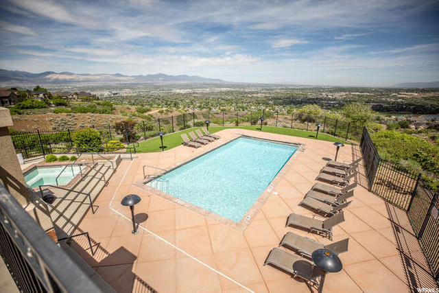 Clubhouse Pool
