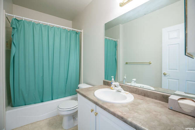 Downstairs Full Bathroom
