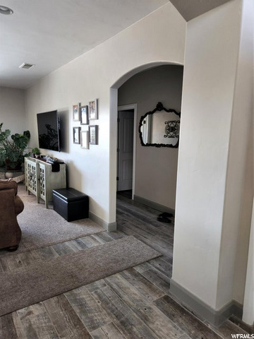Great room passage to bedrooms